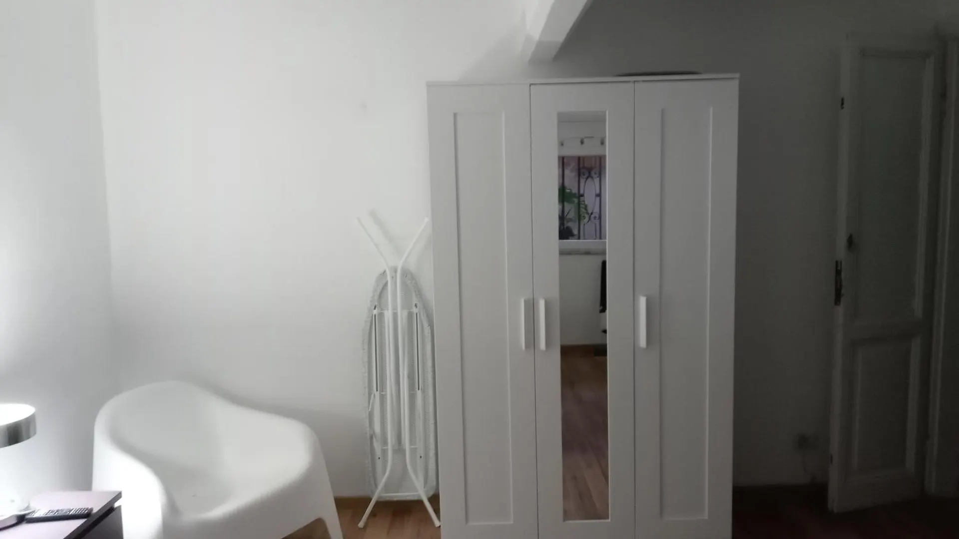 Apartamento Casa Per Gente Giovane Roma